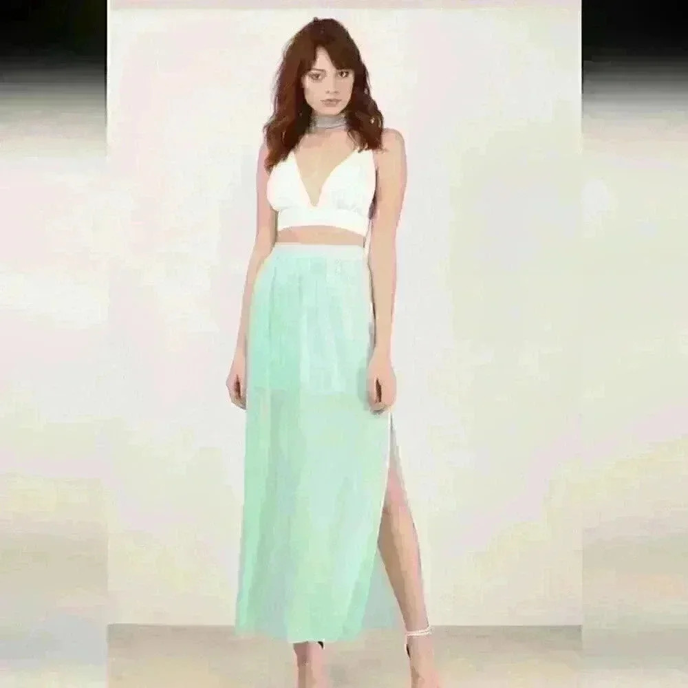 Express  Sea Foam Double Slit Skirt + Peach Heart Oversize T-shirt - X's/small